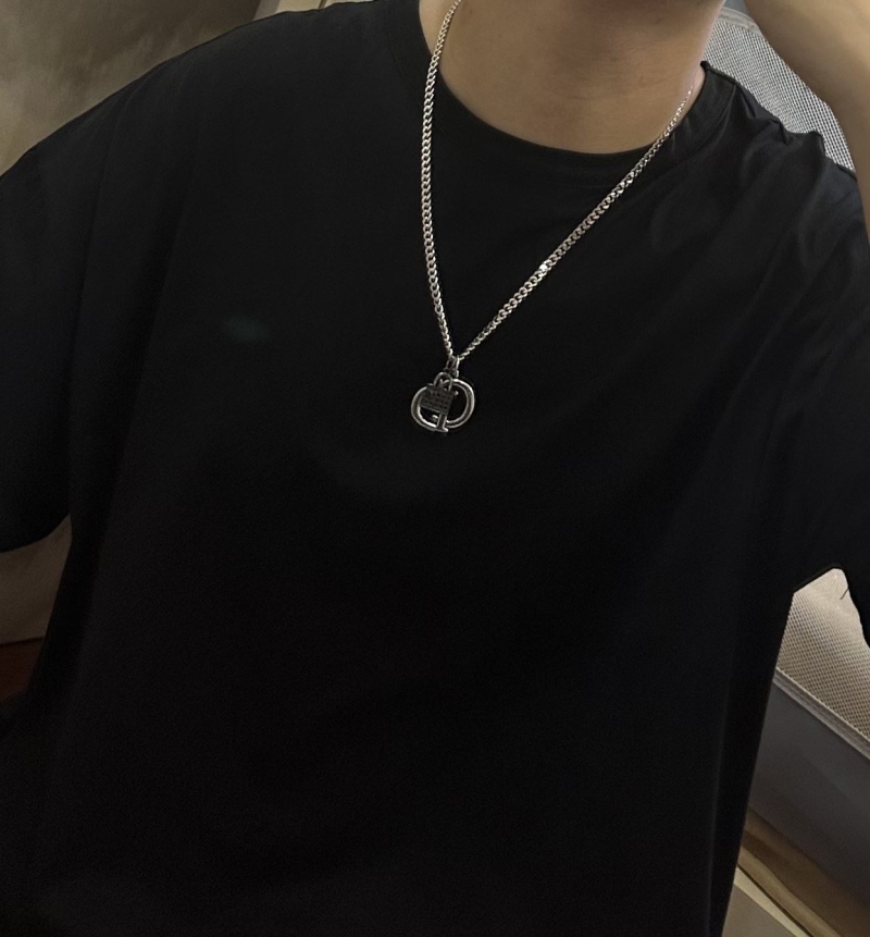 chr1st1an D10r necklaces